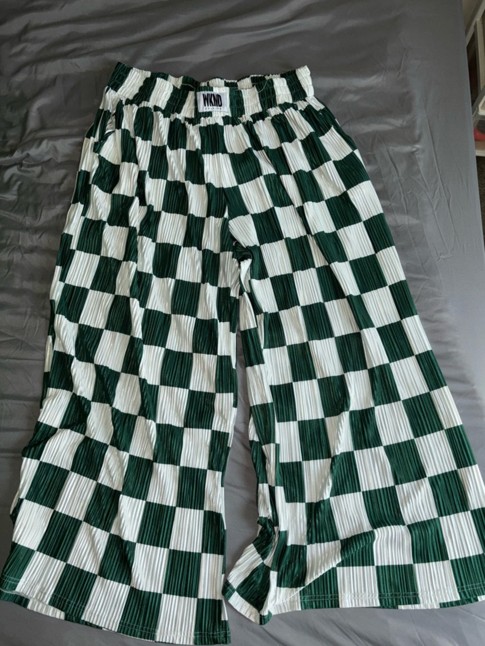 WKND Chasers Emerald Plisse Pants